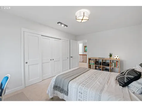 10 Sherwood Court Lake Oswego OR 97034