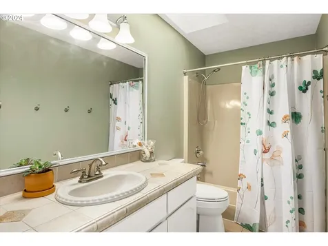 1824 Sw Hartley Avenue Gresham OR 97080
