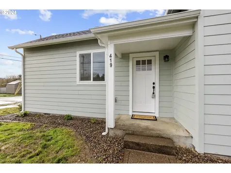419 SE Nursery Avenue Amity OR 97101