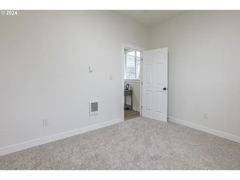 419 SE Nursery Avenue Amity OR 97101