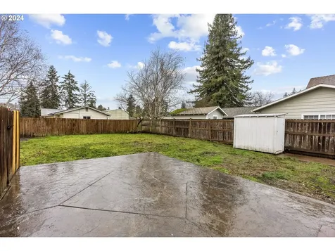 419 SE Nursery Avenue Amity OR 97101