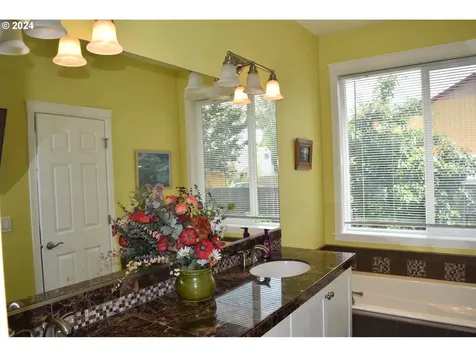 1817 N Barlow Street Cornelius OR 97113