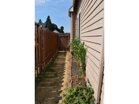1817 N Barlow Street Cornelius OR 97113