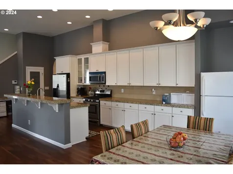 1817 N Barlow Street Cornelius OR 97113