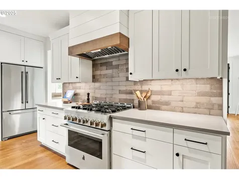 4278 SW Carson Street Portland OR 97219
