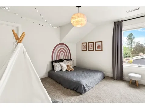 4278 SW Carson Street Portland OR 97219