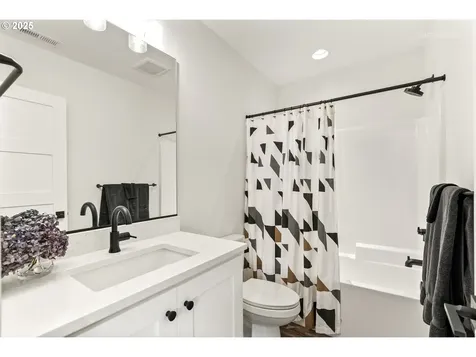 4278 SW Carson Street Portland OR 97219