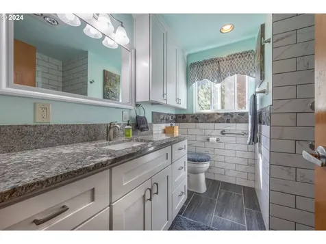 3981 Sherrard Road Hood River OR 97031