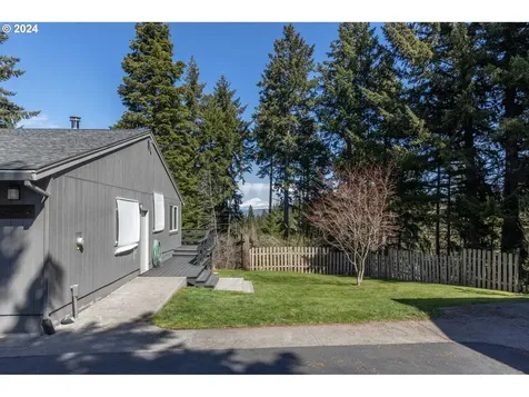 3981 Sherrard Road Hood River OR 97031