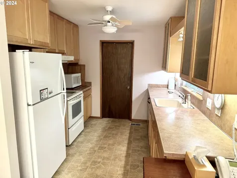 5475 Sw Elm Avenue Beaverton OR 97005