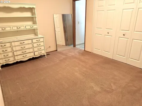 5475 Sw Elm Avenue Beaverton OR 97005