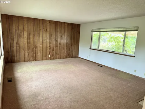 5475 Sw Elm Avenue Beaverton OR 97005