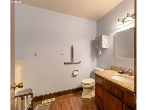 16625 Astor Avenue Lake Oswego OR 97035