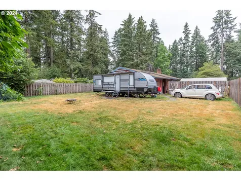 16625 Astor Avenue Lake Oswego OR 97035
