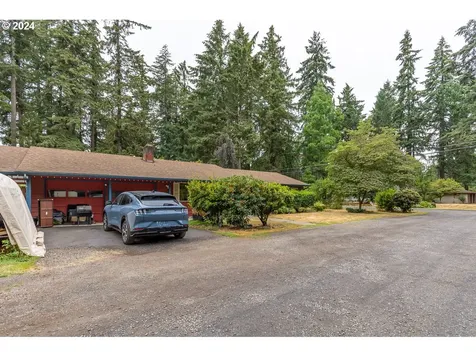 16625 Astor Avenue Lake Oswego OR 97035
