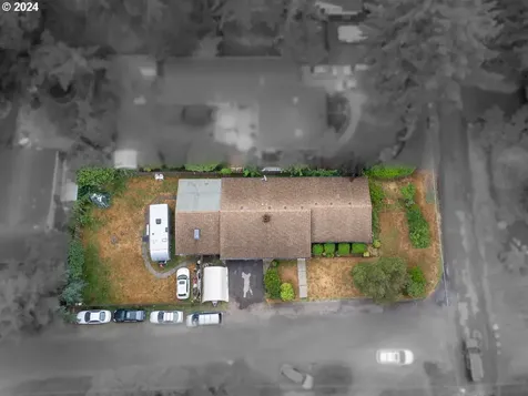 16625 Astor Avenue Lake Oswego OR 97035