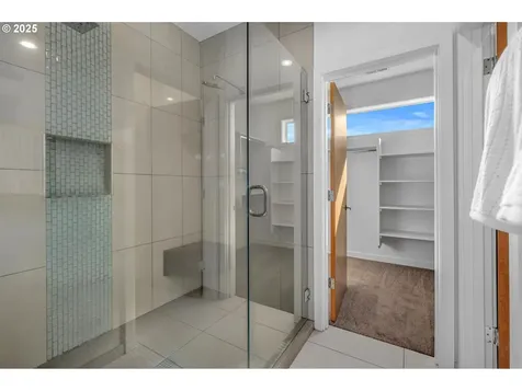 4709 N Colonial Avenue Portland OR 97217