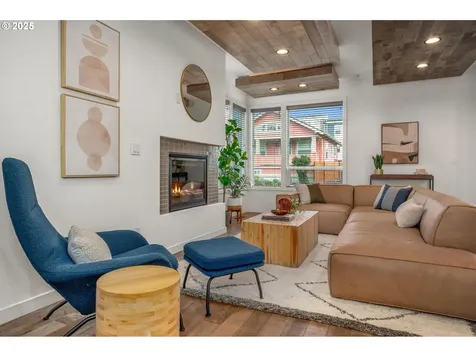4709 N Colonial Avenue Portland OR 97217