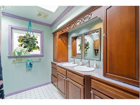 3516 Sunset Way Longview WA 98632