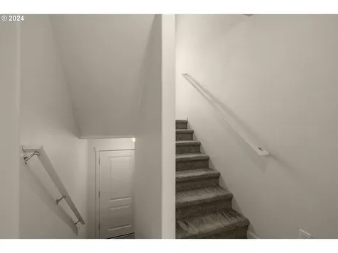 6103 Ne 34th Street Vancouver WA 98661