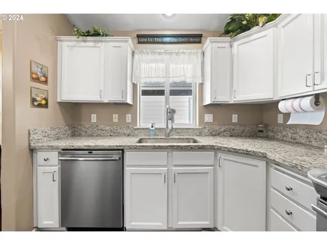 745 SW 12th Street Troutdale OR 97060