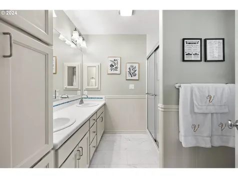 745 SW 12th Street Troutdale OR 97060