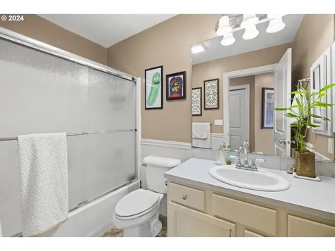 745 SW 12th Street Troutdale OR 97060