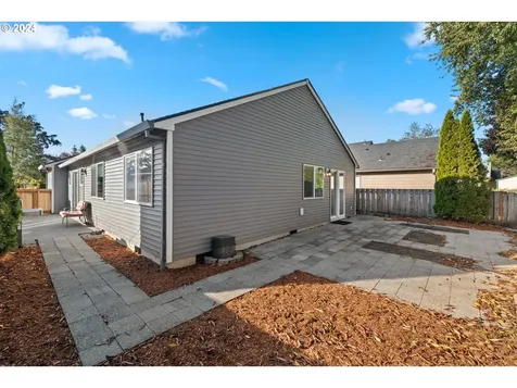 745 SW 12th Street Troutdale OR 97060