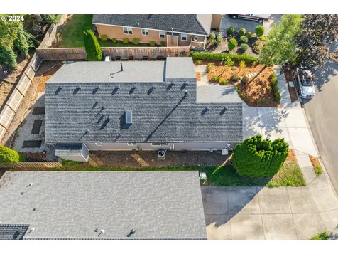 745 SW 12th Street Troutdale OR 97060