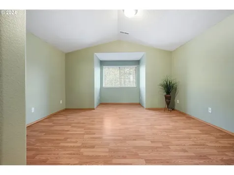 8329 N Newman Avenue Portland OR 97203