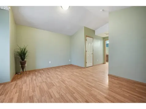 8329 N Newman Avenue Portland OR 97203