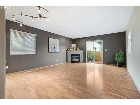 8329 N Newman Avenue Portland OR 97203