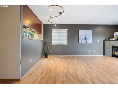 8329 N Newman Avenue Portland OR 97203