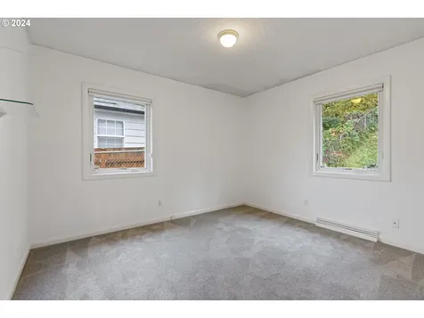 5727 S Corbett Avenue Portland OR 97239