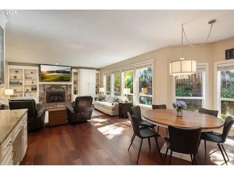 12005 Se Deerfield Drive Happy Valley OR 97086