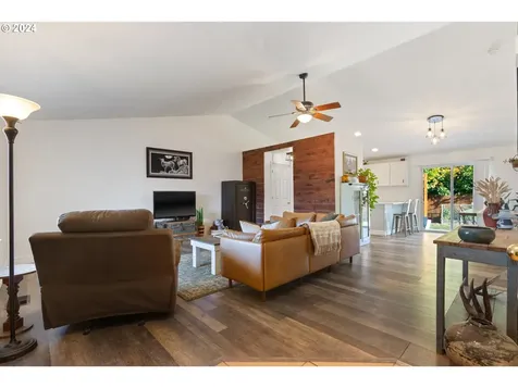 1219 Homestead Place Molalla OR 97038