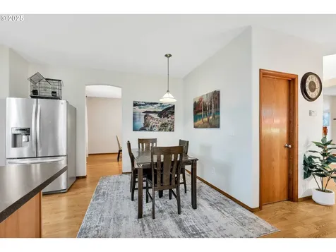 154 SW Sandlewood Loop Gresham OR 97030