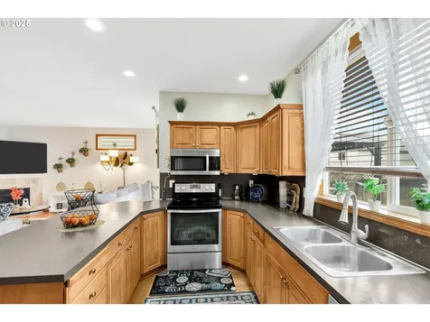 154 SW Sandlewood Loop Gresham OR 97030