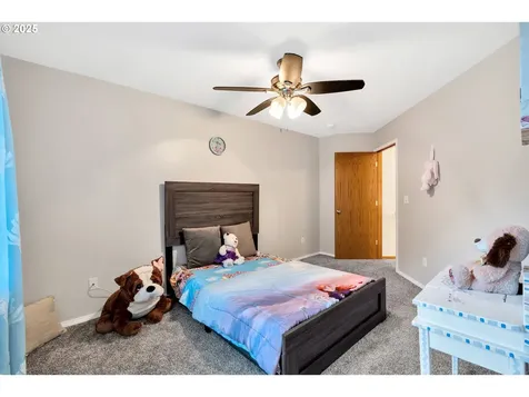 154 SW Sandlewood Loop Gresham OR 97030