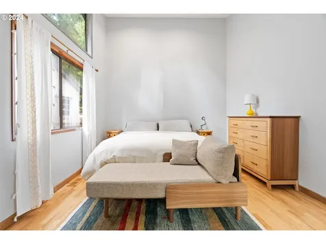 3110 SW Arnold Street Portland OR 97219