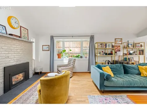 3110 SW Arnold Street Portland OR 97219