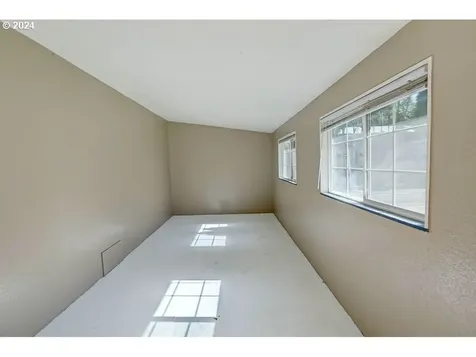 13933 S Graves Road Mulino OR 97042