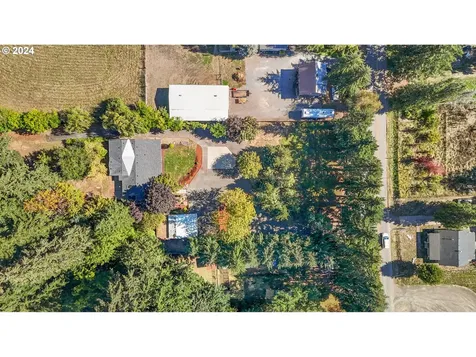 13933 S Graves Road Mulino OR 97042