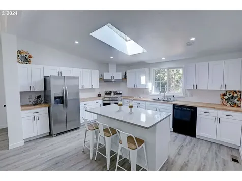 13933 S Graves Road Mulino OR 97042