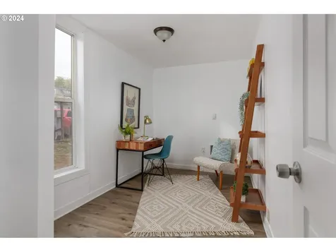 716 E 12th Street The Dalles OR 97058
