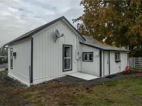 716 E 12th Street The Dalles OR 97058
