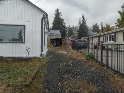 716 E 12th Street The Dalles OR 97058