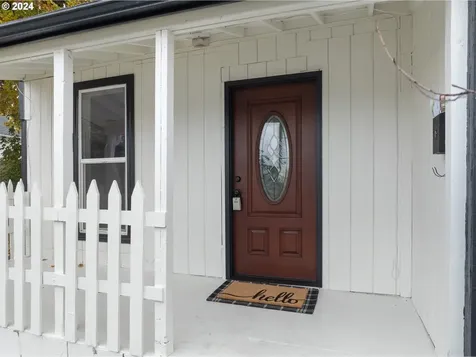 716 E 12th Street The Dalles OR 97058