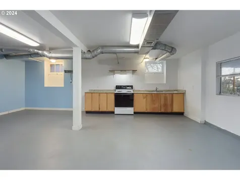 1916 E 10th Street The Dalles OR 97058