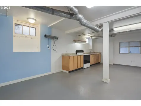 1916 E 10th Street The Dalles OR 97058
